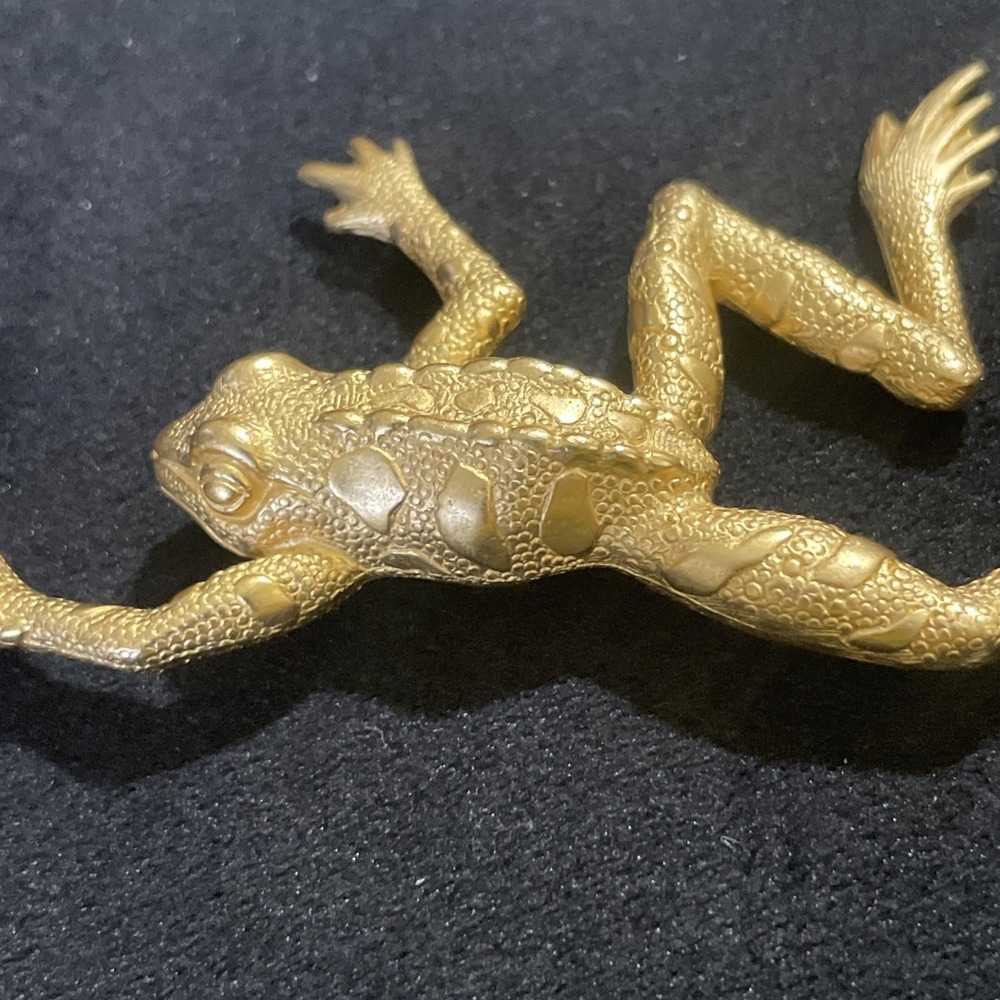 Large Vintage Gold Tone Frog Statement Brooch Signed J.J. Reptile Amphibian 4" - Picture 3 of 8